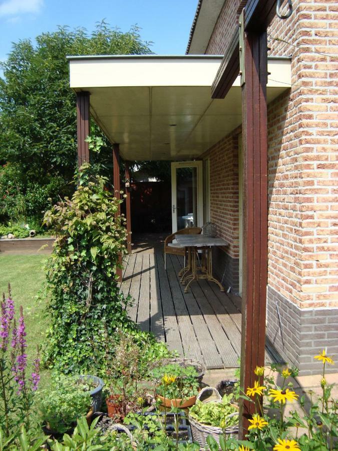 Vakantiehuis Petrarca プッテン エクステリア 写真